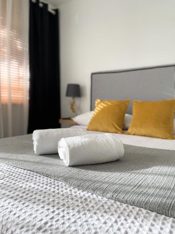 Apartamento Brisas Sevilla Exteriör bild